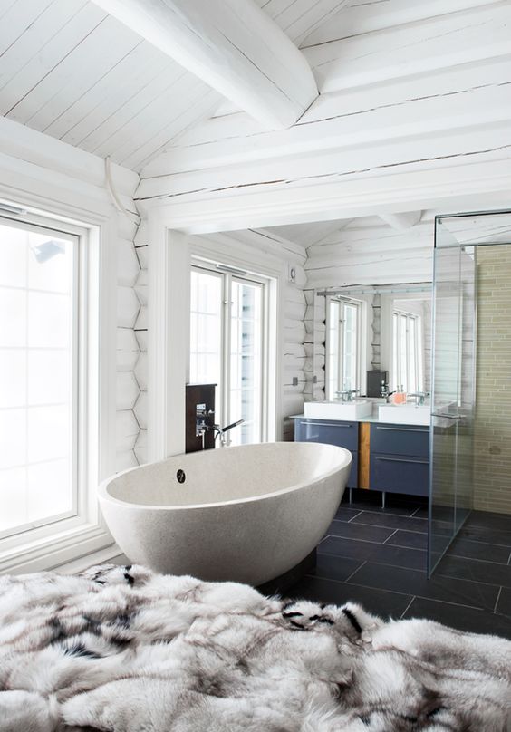 Winterish Decoration Ideas for the Bathroom